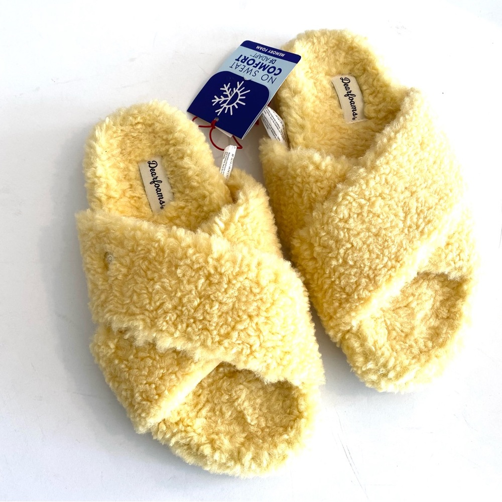DEAR FOAMS New $49 Womens Small 5-6 Yellow X Strap Slip On Fuzzy Slippers D8